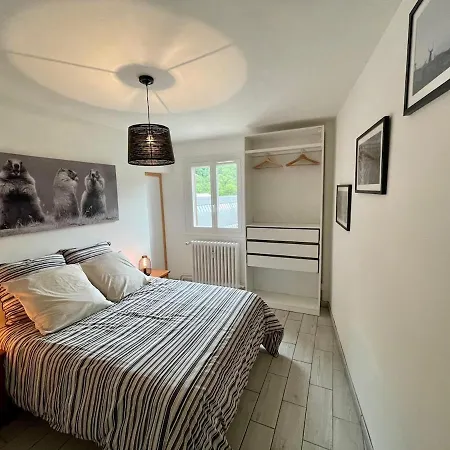 Unique En Plein Coeur Du Vieux Village Apartamento