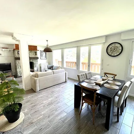 Unique En Plein Coeur Du Vieux Village Apartamento